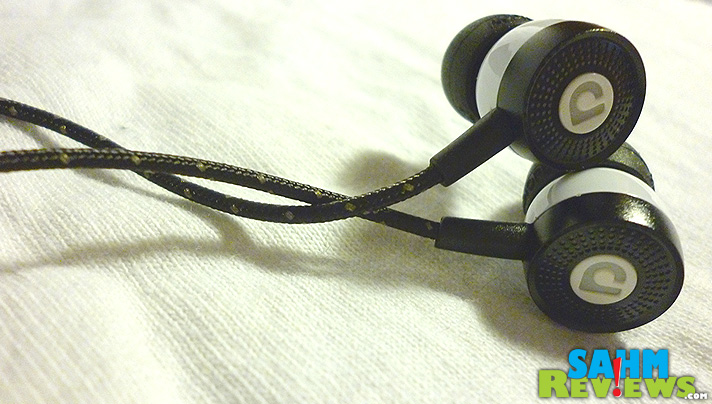 Audiofly AF45 Earbuds - Double Closeup