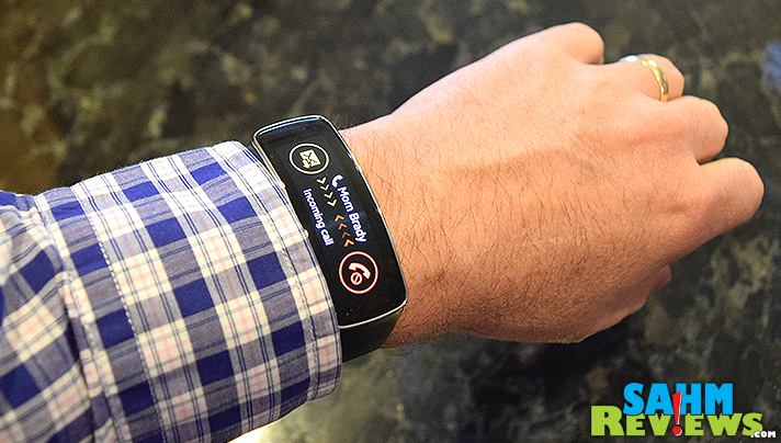 Wearable technology keeps getting better and better! SahmReviews.com shares scoop on the latest gadget, the Samsung Gear Fit. #CollectiveBias
