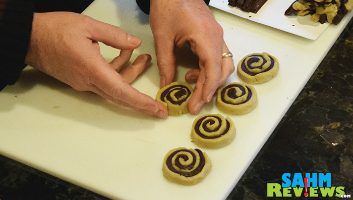 Create fun cookies using Nestle Toll House cookie dough sheets. Even when time is tight! - SahmReviews.com