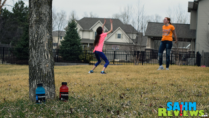 Get your kids out and moving with these ideas for outdoor activities and games. - SahmReviews.com