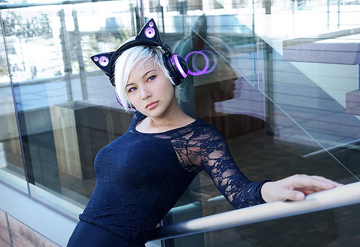 These cat ear headphones come in a variety of colors and double as speakers. - SahmReviews.com