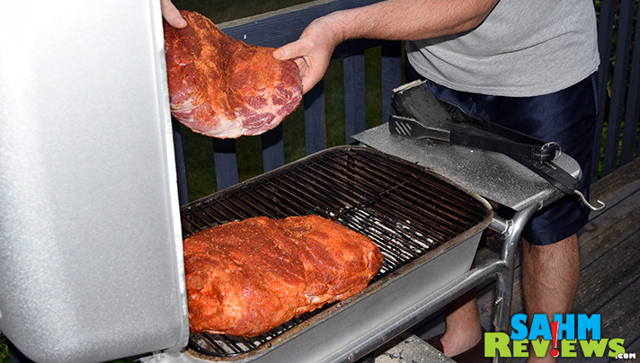 Nothing beats pulled pork on the grill. We show how easy it is to make your own at home, all you need is a spare 10-12 hours! - SahmReviews.com
