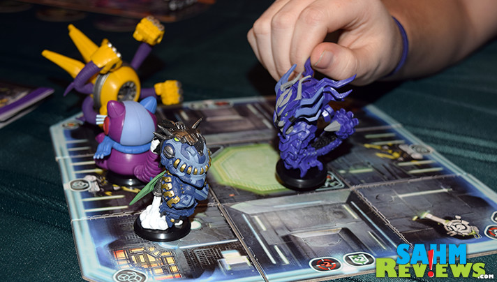 If you were a fan of BattleBots, then you're going to have a lot of fun playing CMON's Gekido: Bot Battles during your next game night! - SahmReviews.com