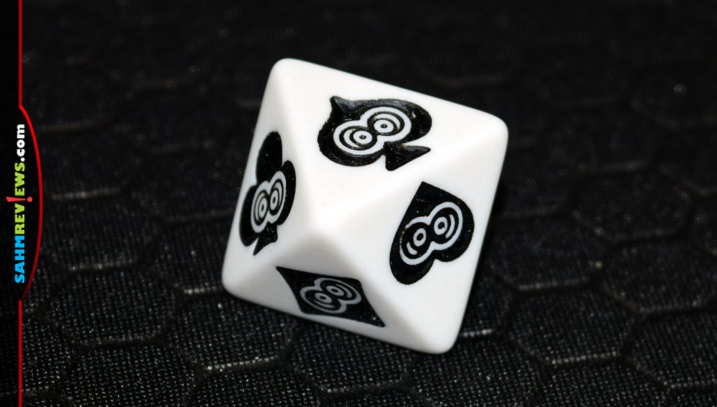 Papayoo Card Game - closeup of the custom die