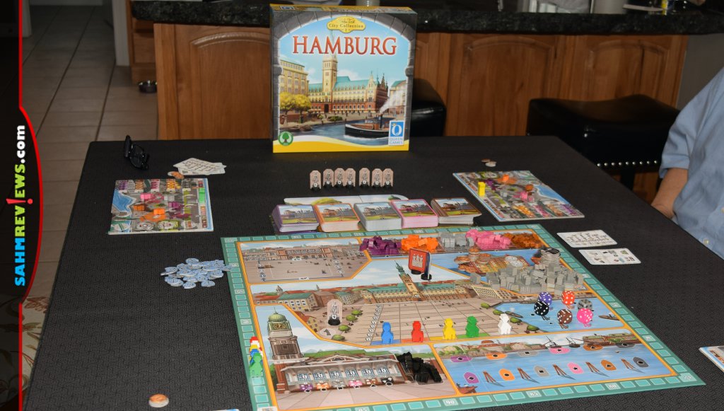 Setup of Hamburg strategy game from Queen Games - SahmReviews.com